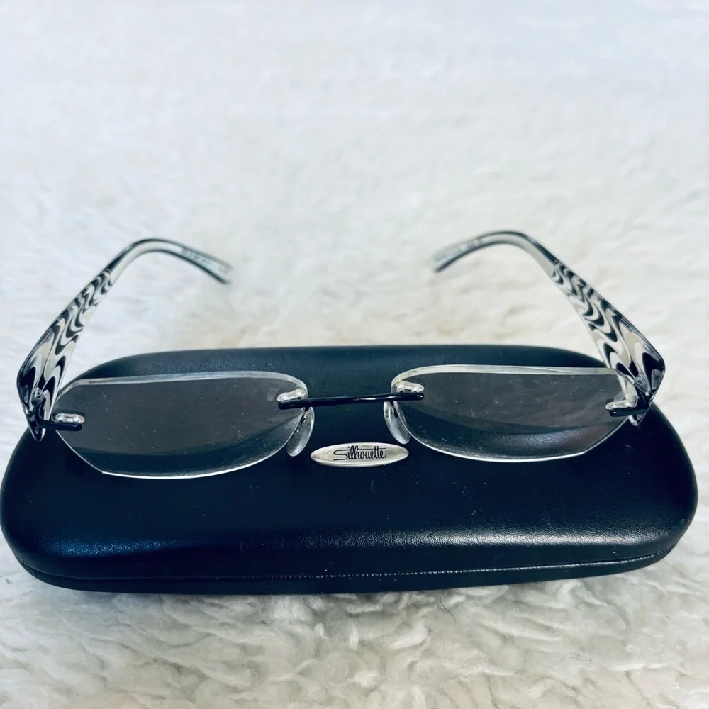 Silhouette pre owned